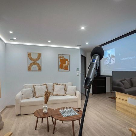 La Villa - Piscine / Karaoke / Jeux Fontaine  Dış mekan fotoğraf