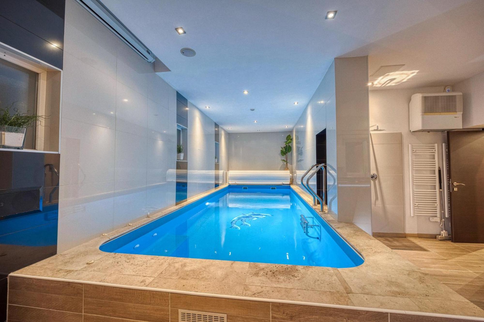 La Villa - Piscine / Karaoke / Jeux Fontaine  Dış mekan fotoğraf