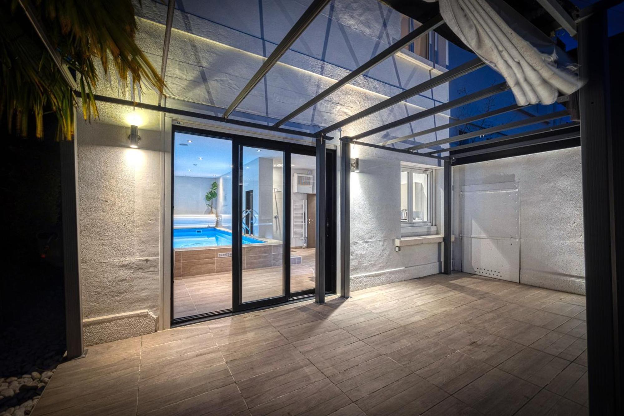 La Villa - Piscine / Karaoke / Jeux Fontaine  Dış mekan fotoğraf