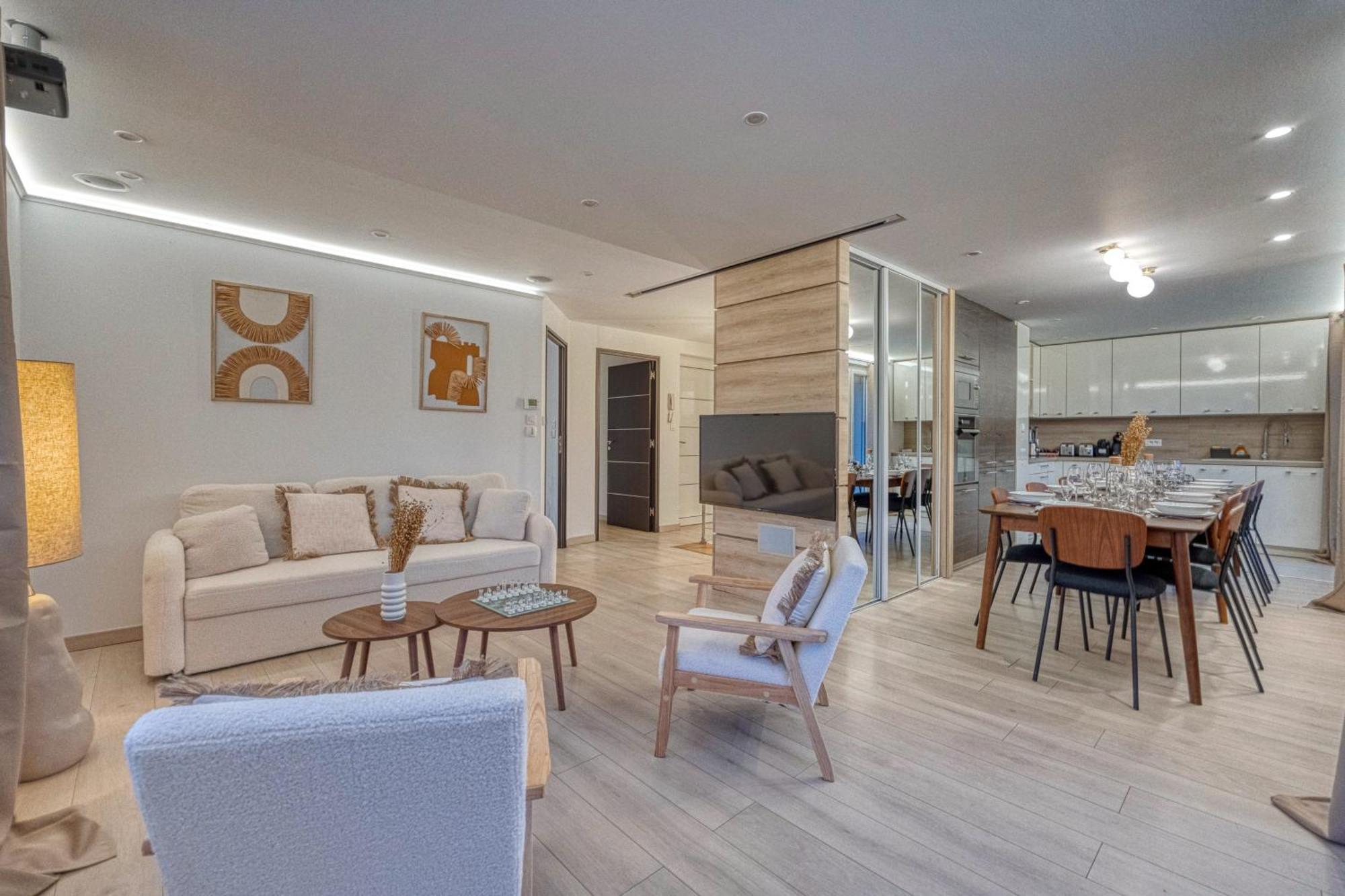 La Villa - Piscine / Karaoke / Jeux Fontaine  Dış mekan fotoğraf